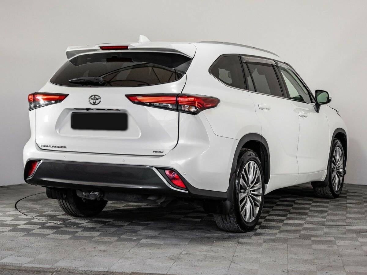 Toyota Highlander 2021 года с пробегом. Фото: #3