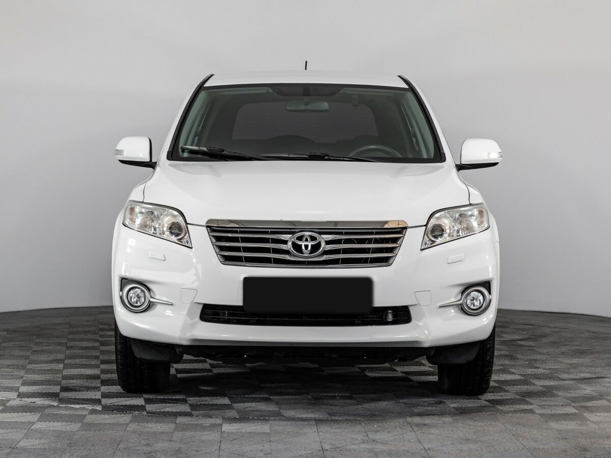 Toyota RAV4 2010 года с пробегом. Фото: #1