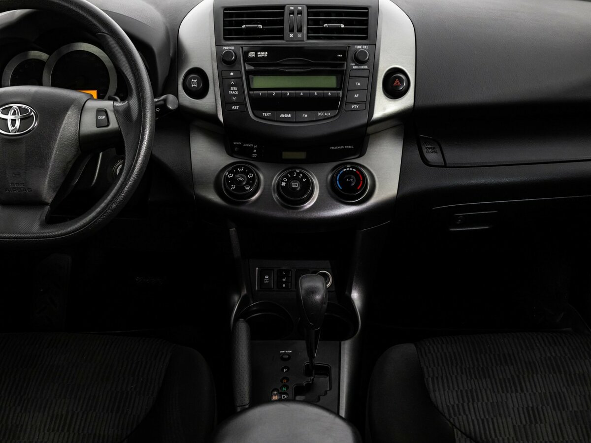 Toyota RAV4 2010 года с пробегом. Фото: #8