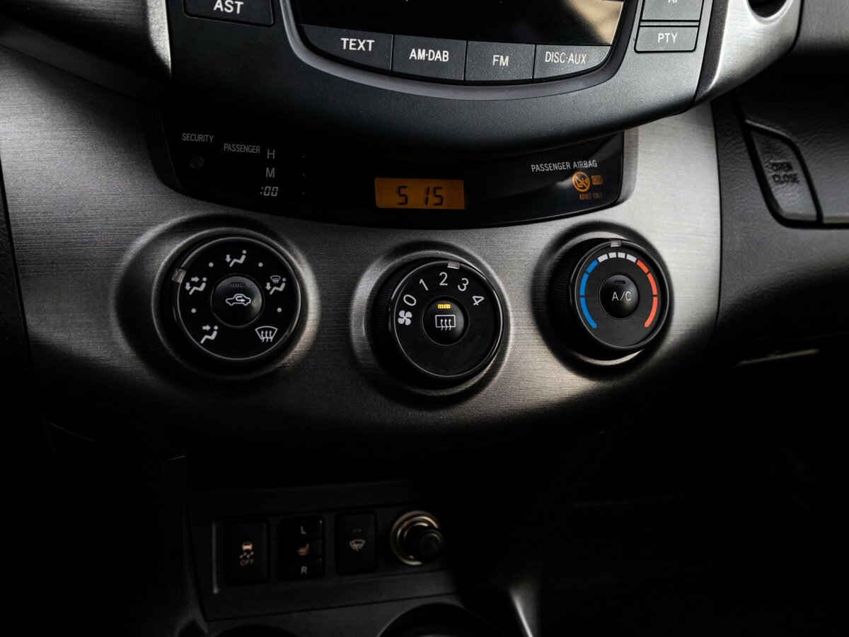 Toyota RAV4 2010 года с пробегом. Фото: #13