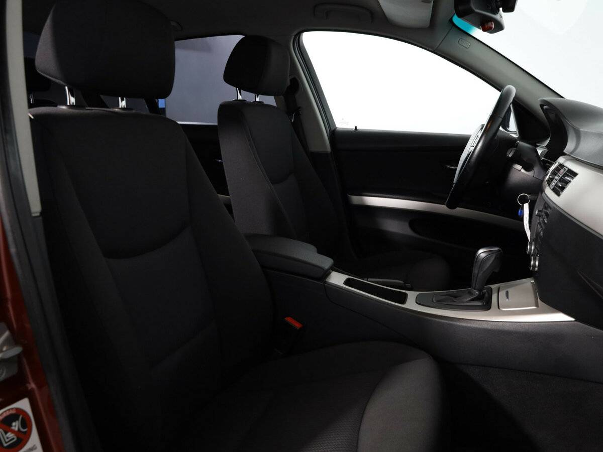 BMW 3 серии 2011 года с пробегом. Фото: #8