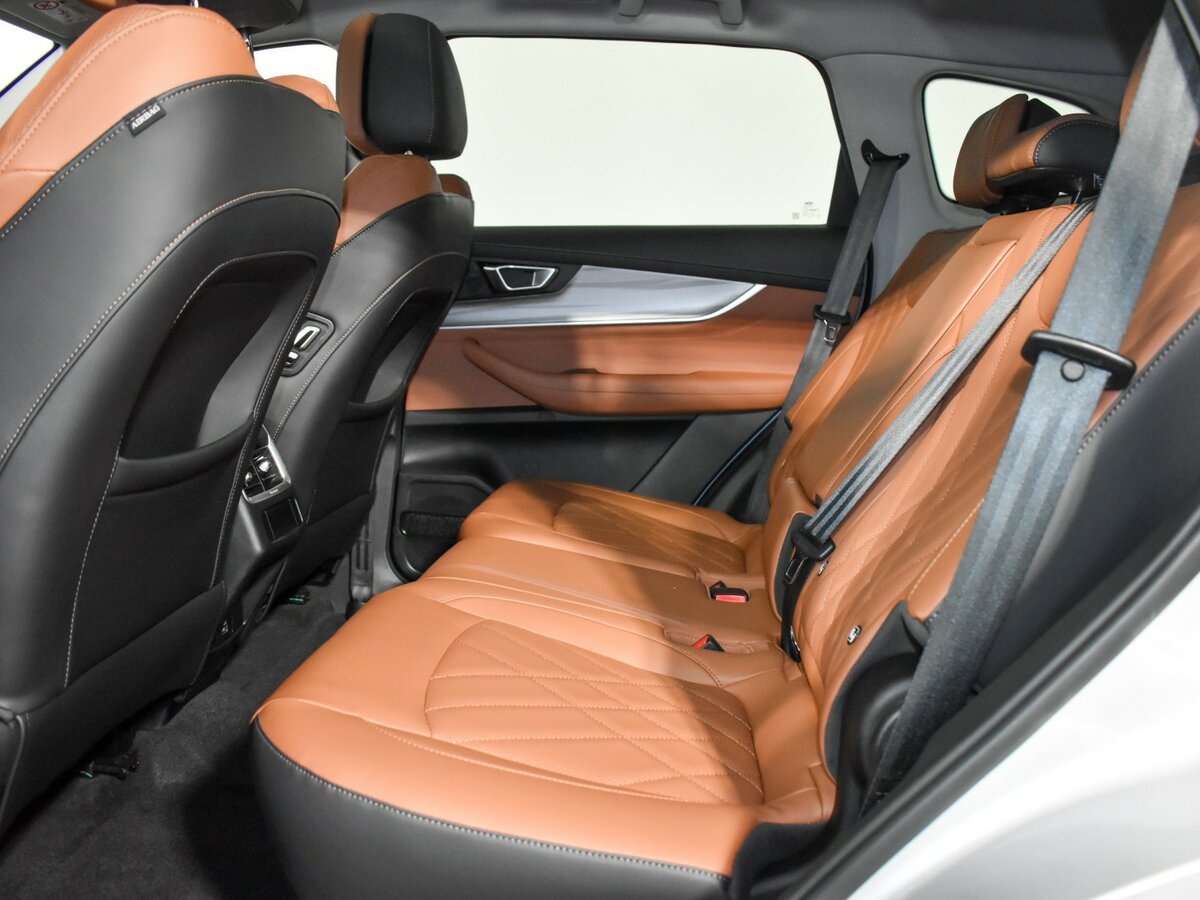 Chery Tiggo 8 Pro e+ 2023 года с пробегом. Фото: #10