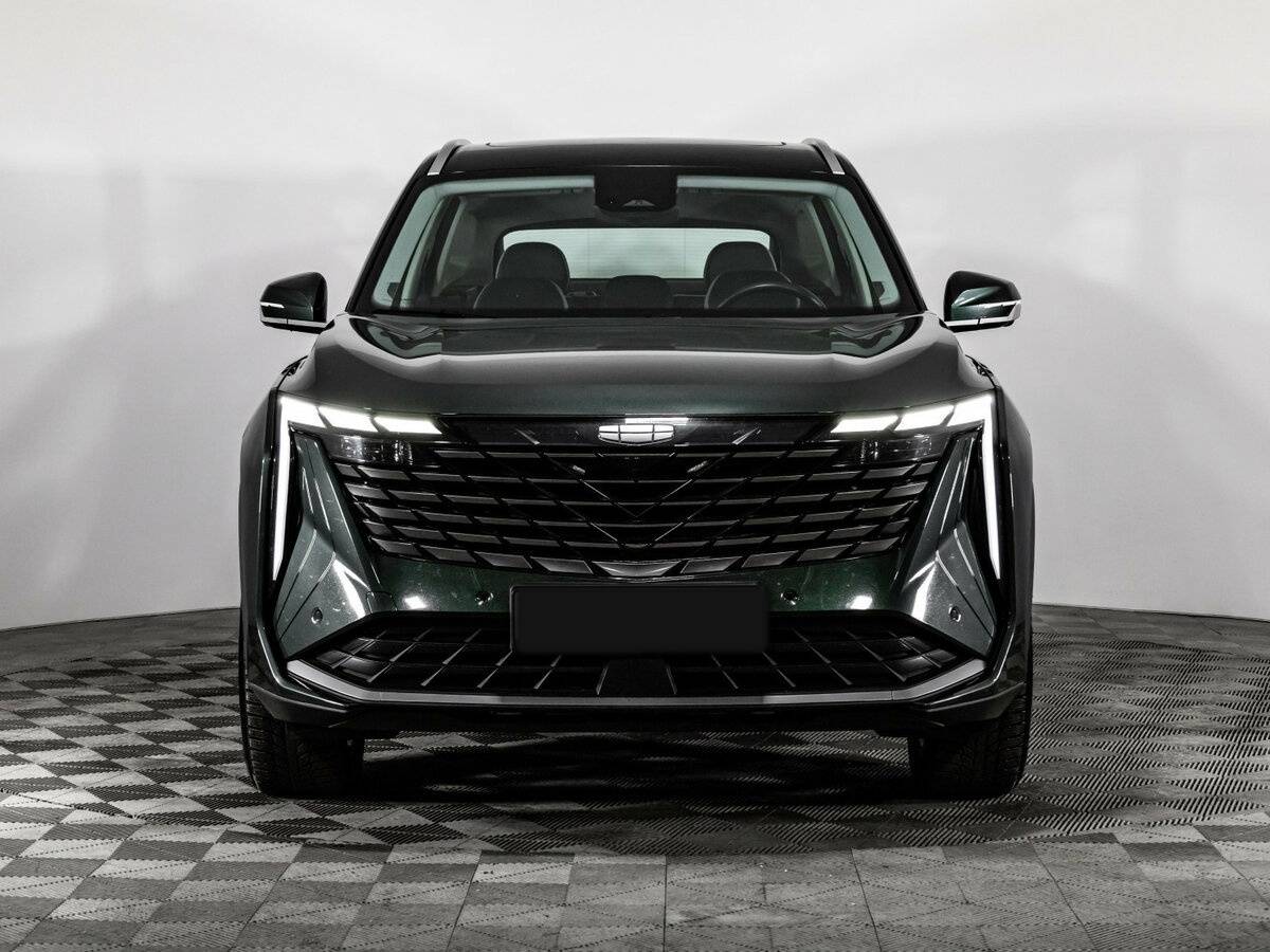 Geely Atlas 2023 года с пробегом. Фото: #2