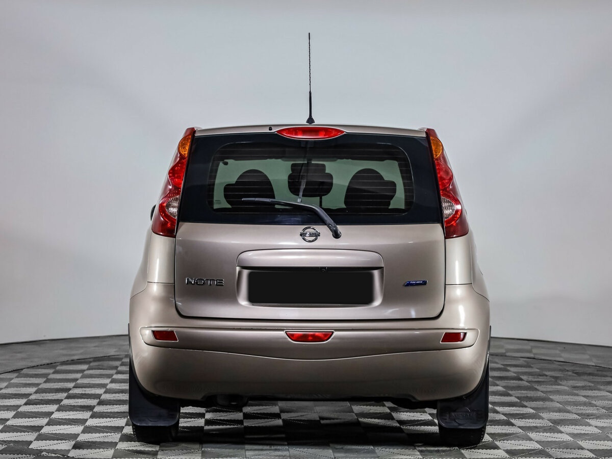 Nissan Note 2010 года с пробегом. Фото: #4