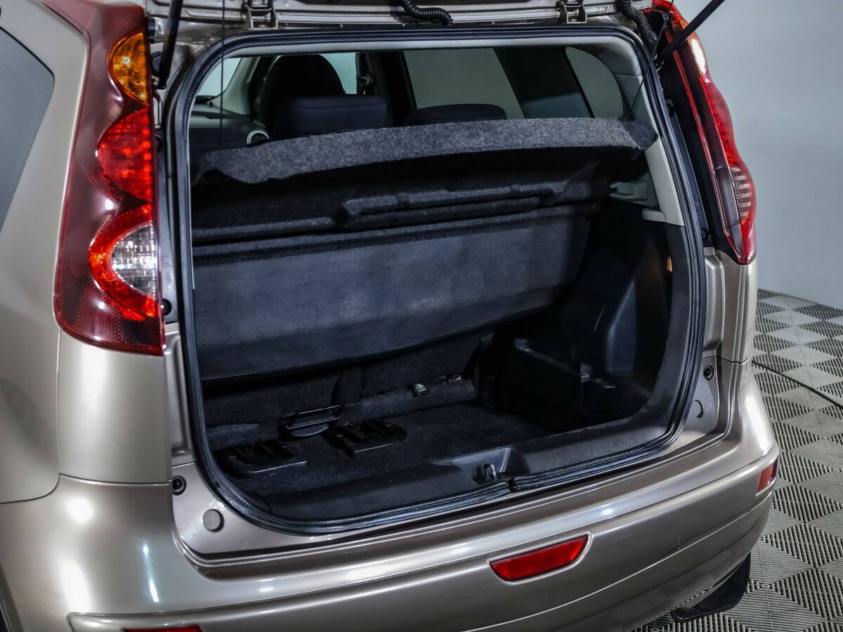 Nissan Note 2010 года с пробегом. Фото: #21