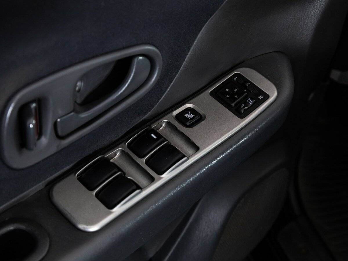 Mitsubishi Pajero Sport 2008 года с пробегом. Фото: #12