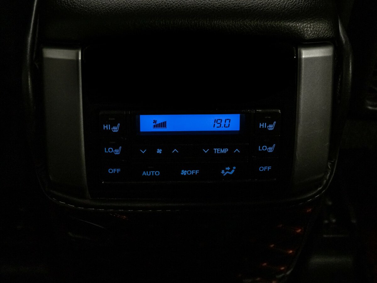 Toyota Land Cruiser Prado 2019 года с пробегом. Фото: #24