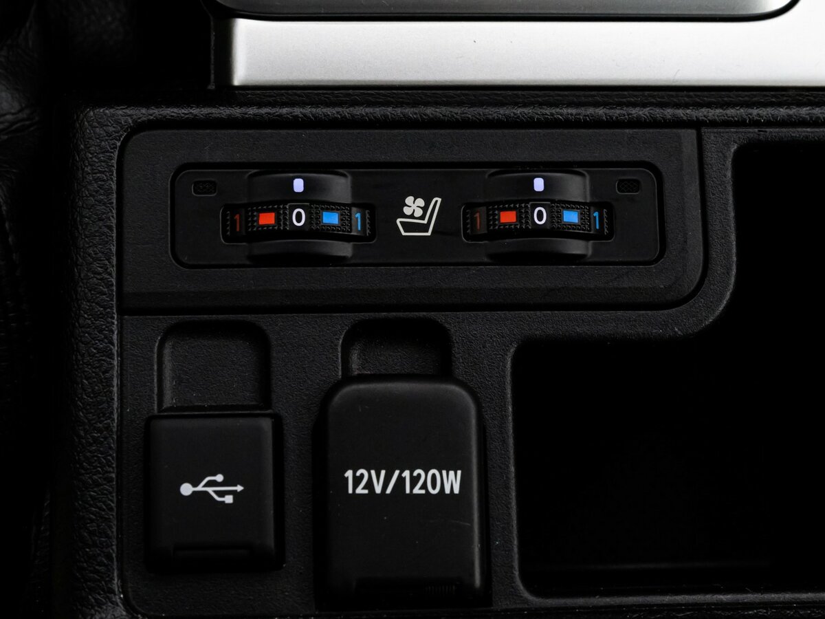 Toyota Land Cruiser Prado 2023 года с пробегом. Фото: #13