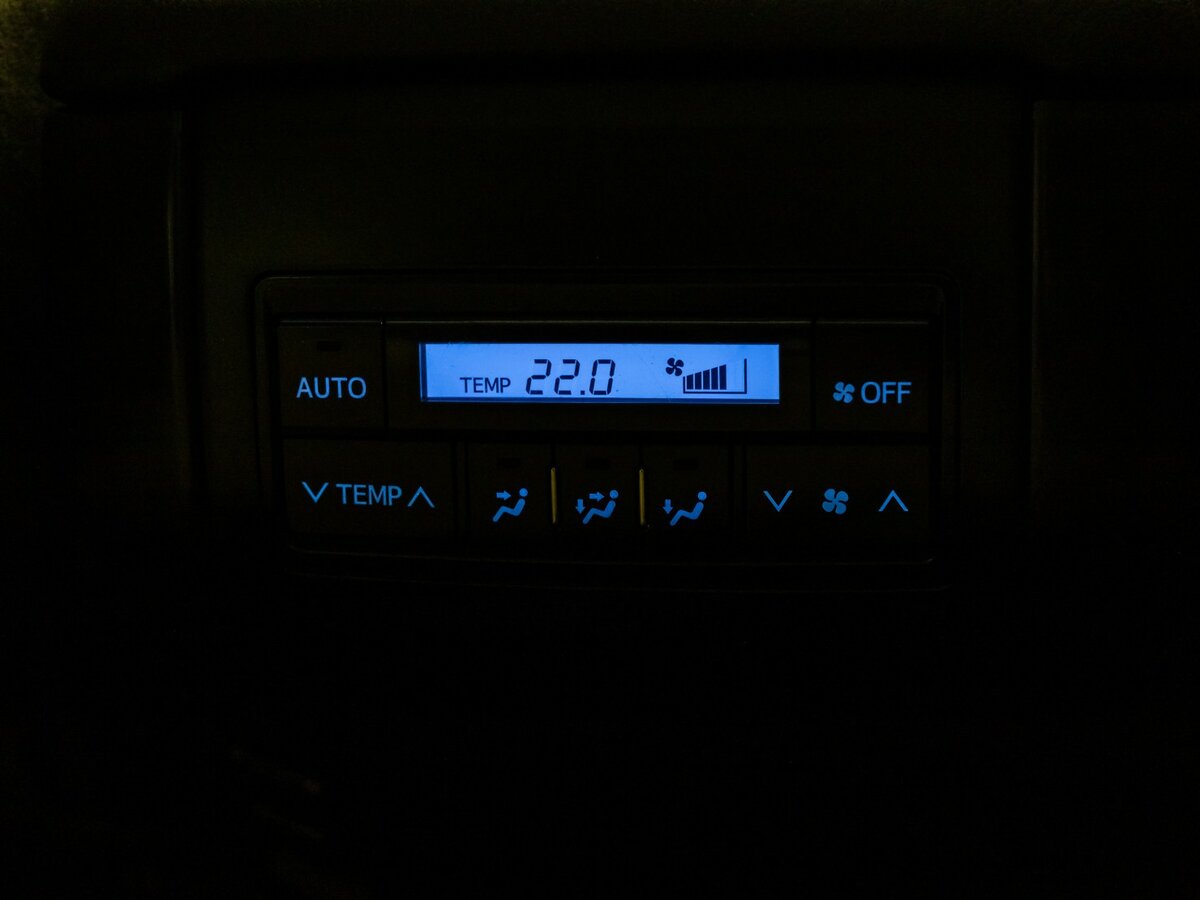 Toyota Land Cruiser Prado 2023 года с пробегом. Фото: #17