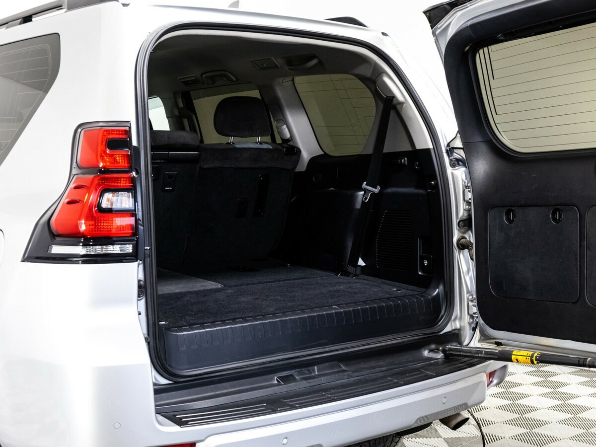 Toyota Land Cruiser Prado 2023 года с пробегом. Фото: #28