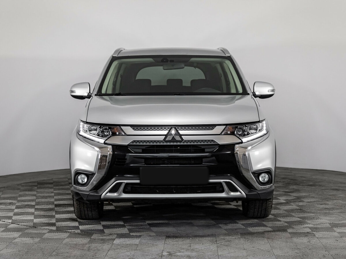 Mitsubishi Outlander 2019 года с пробегом. Фото: #1
