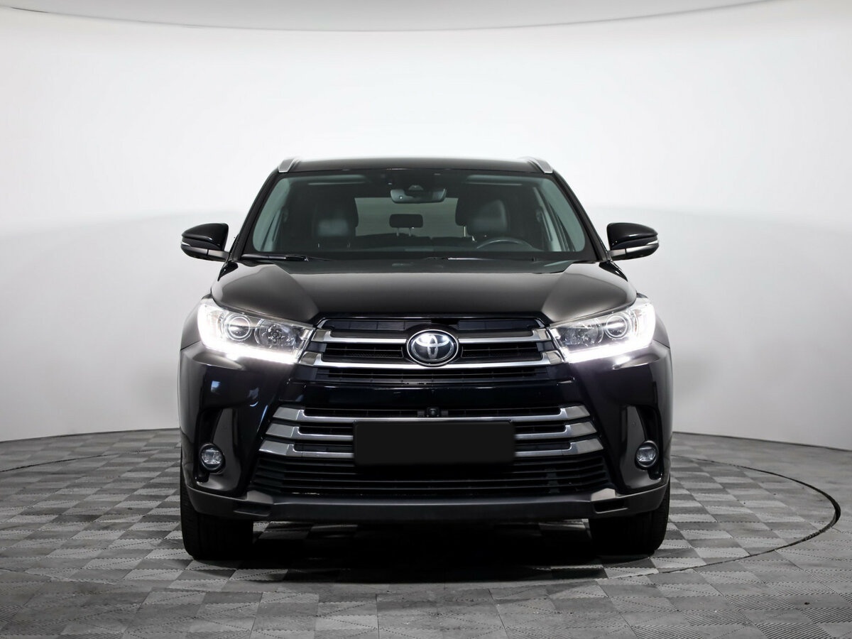 Toyota Highlander 2019 года с пробегом. Фото: #1