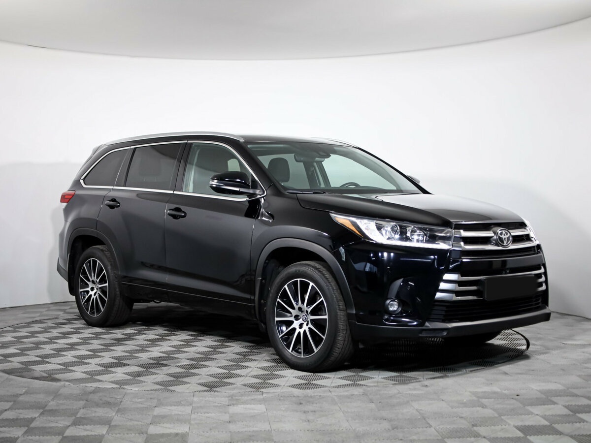 Toyota Highlander 2019 года с пробегом. Фото: #2