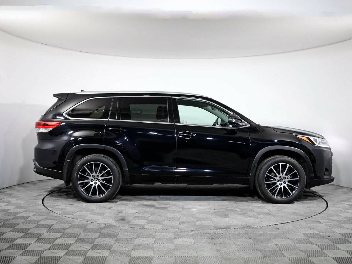 Toyota Highlander 2019 года с пробегом. Фото: #3