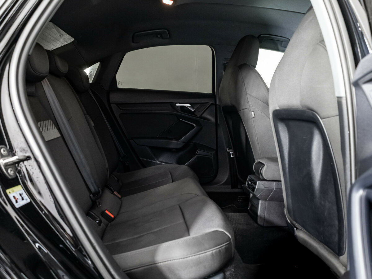 Audi A3 2021 года с пробегом. Фото: #16