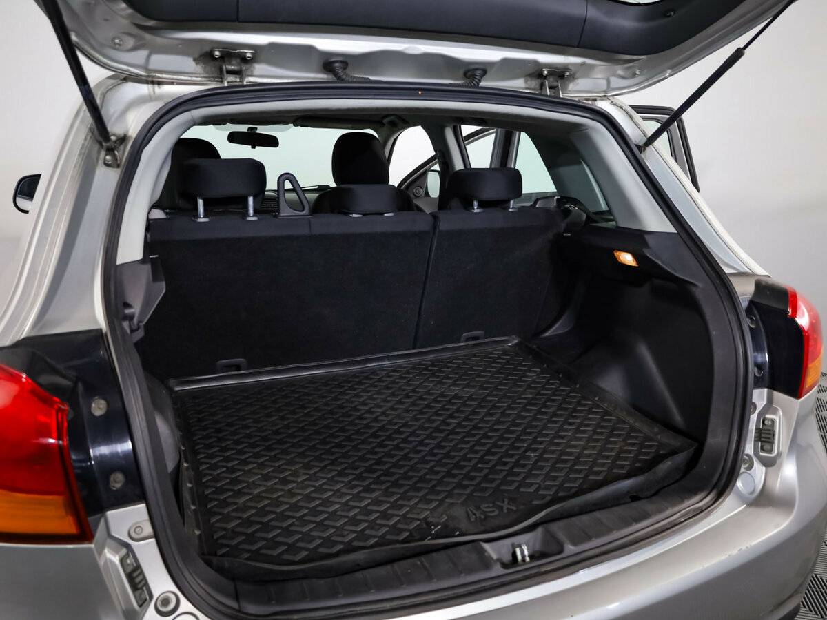 Б/У Митсубиши АС-Икс 2013 года. Фото: #23