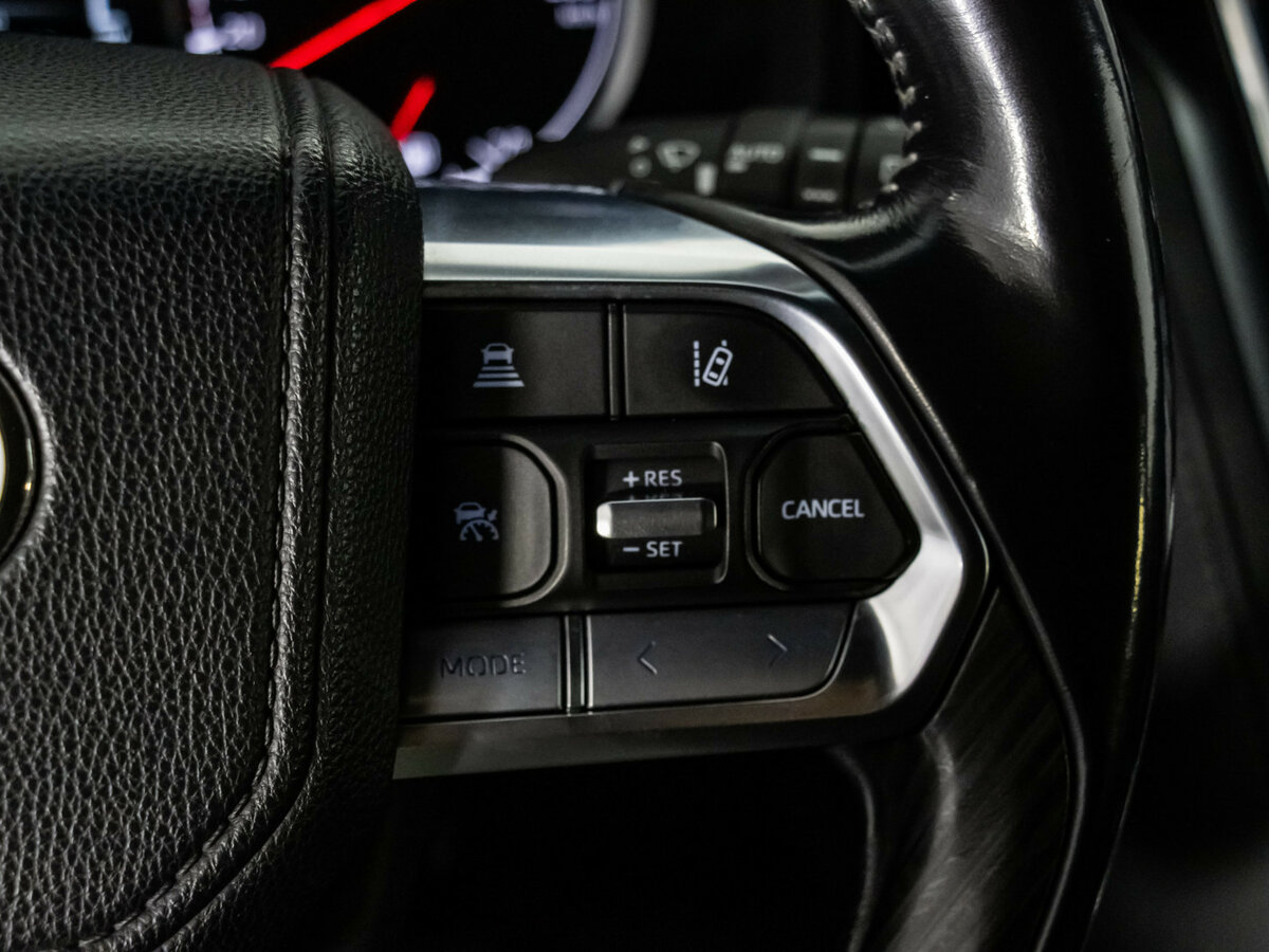 Toyota Land Cruiser 2022 года с пробегом. Фото: #10