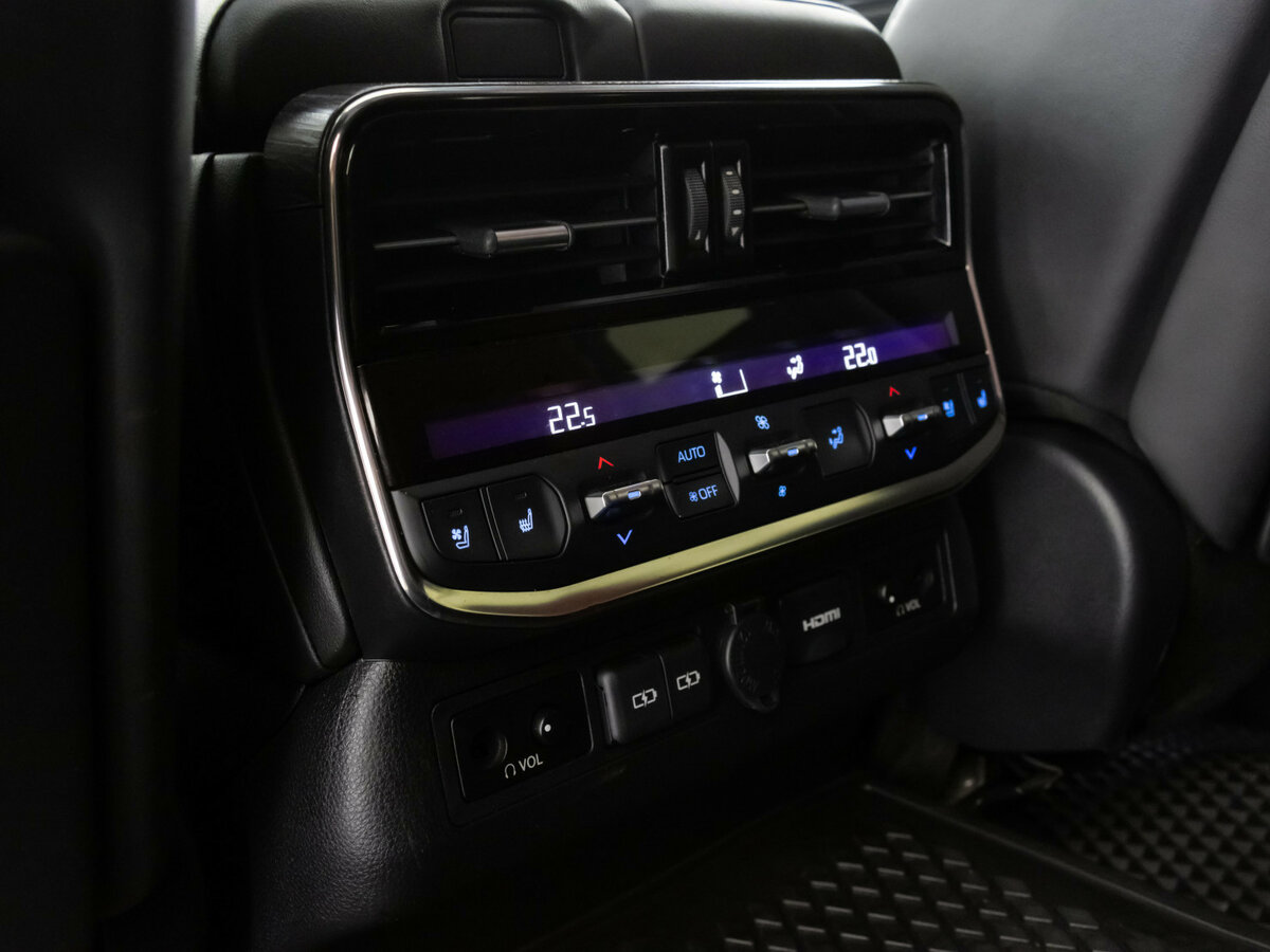 Toyota Land Cruiser 2022 года с пробегом. Фото: #19