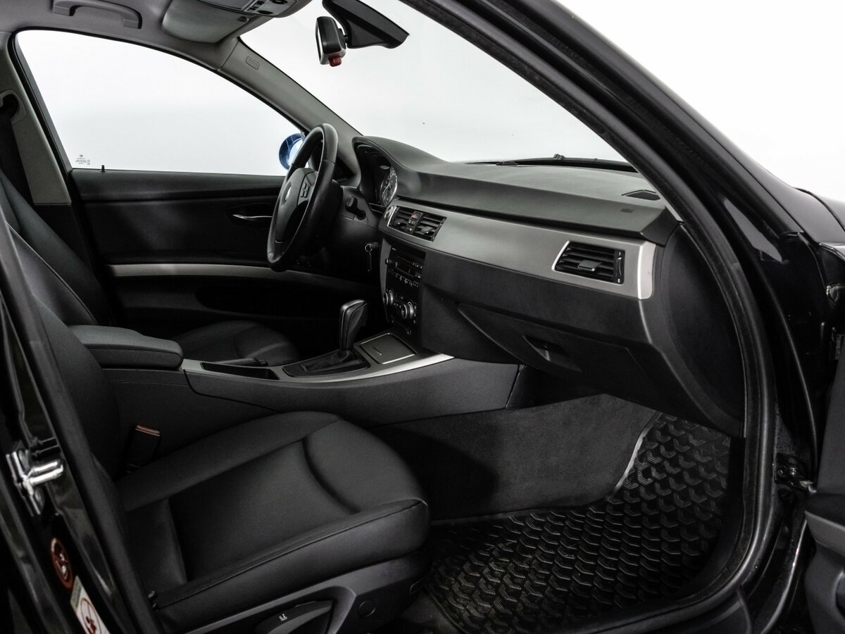 BMW 3 серии 2008 года с пробегом. Фото: #17