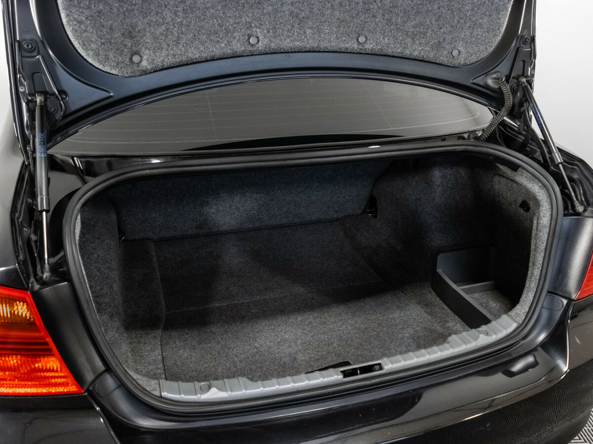 BMW 3 серии 2008 года с пробегом. Фото: #19