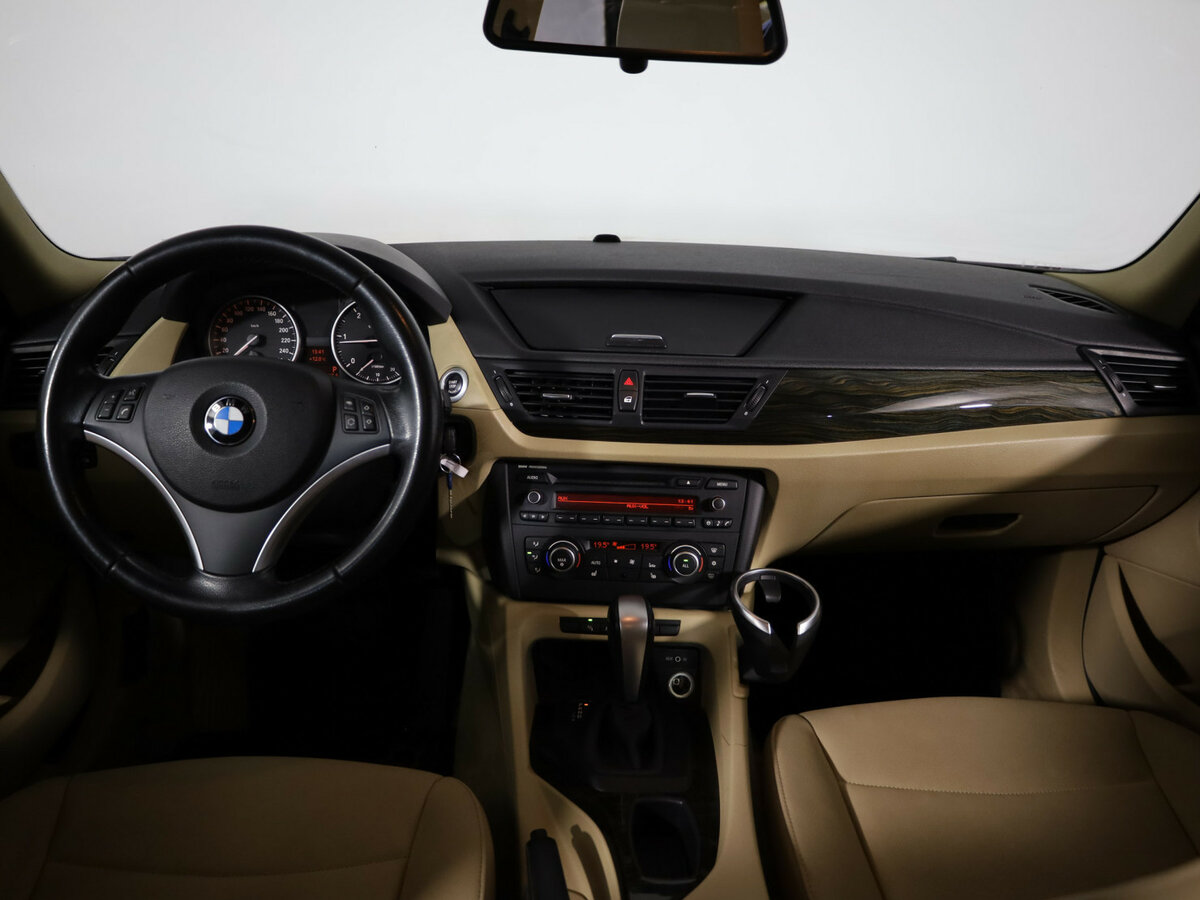 BMW X1 2011 года с пробегом. Фото: #5