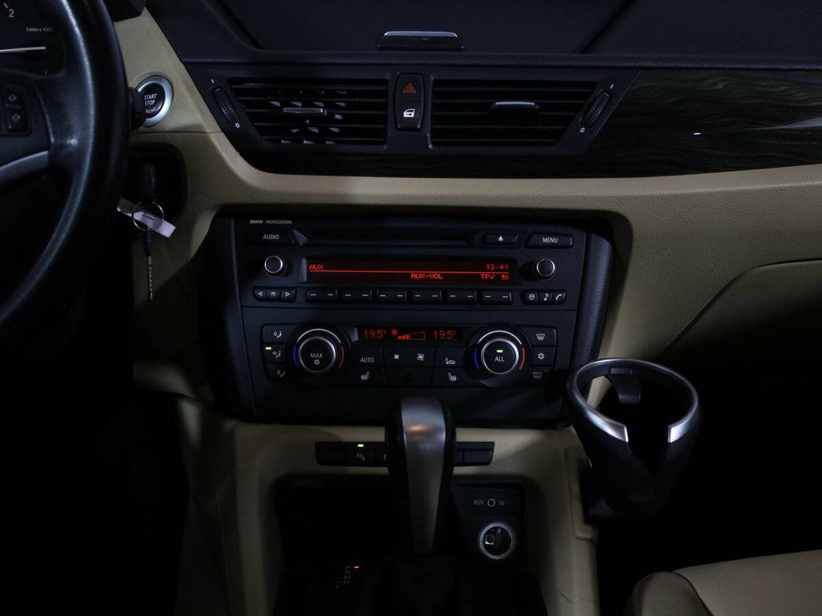 BMW X1 2011 года с пробегом. Фото: #7