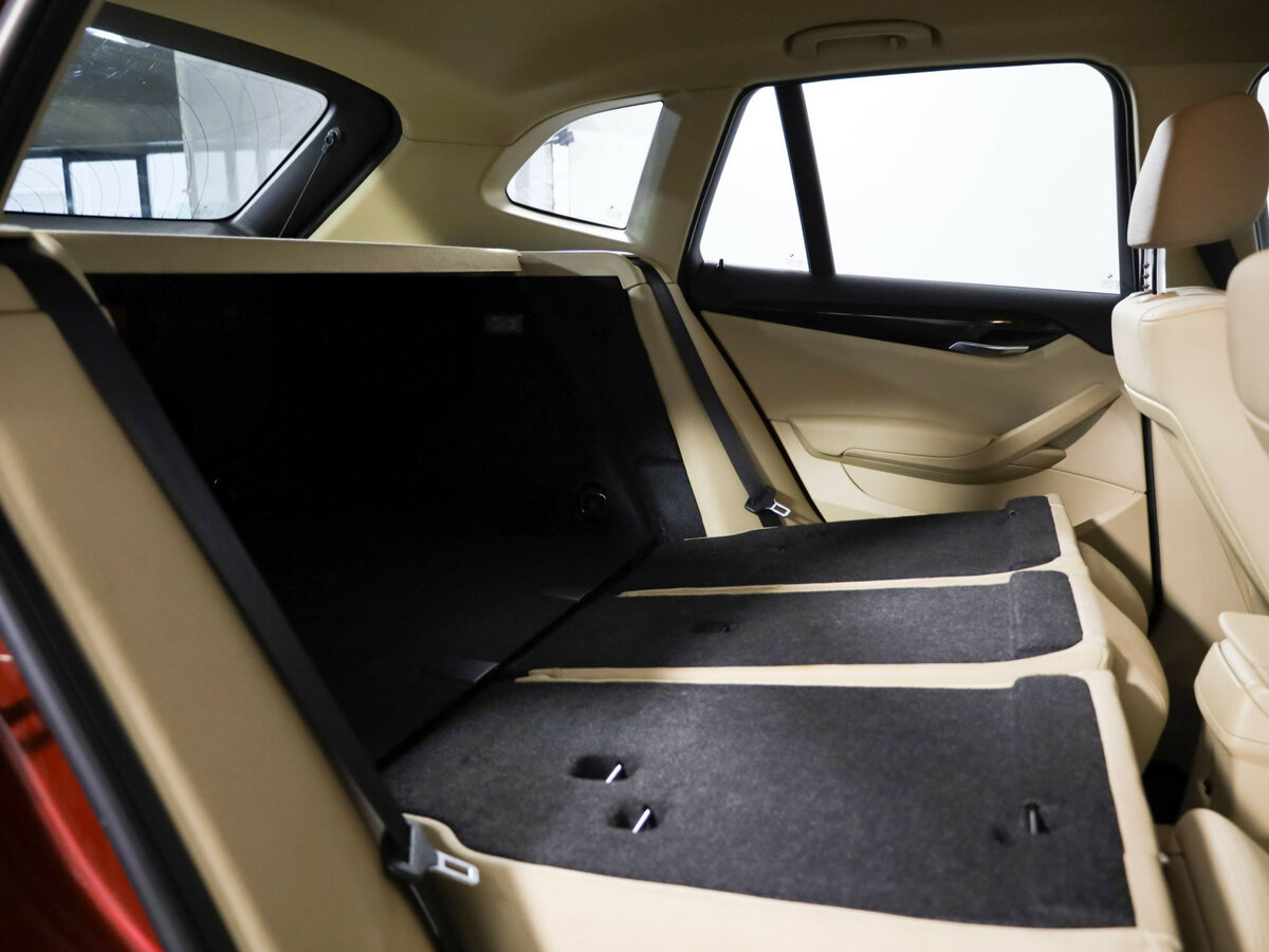 BMW X1 2011 года с пробегом. Фото: #12