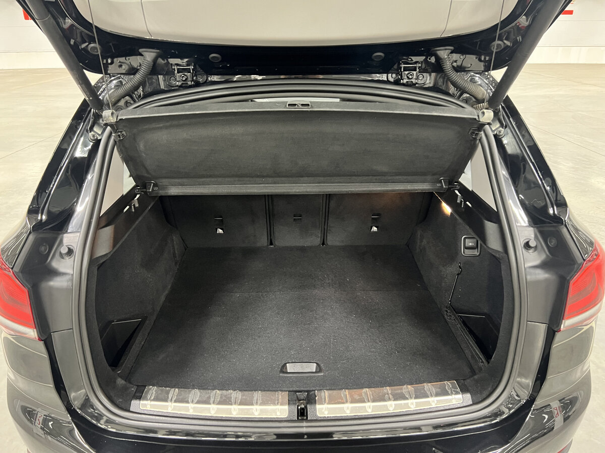 BMW X1 2021 года с пробегом. Фото: #9