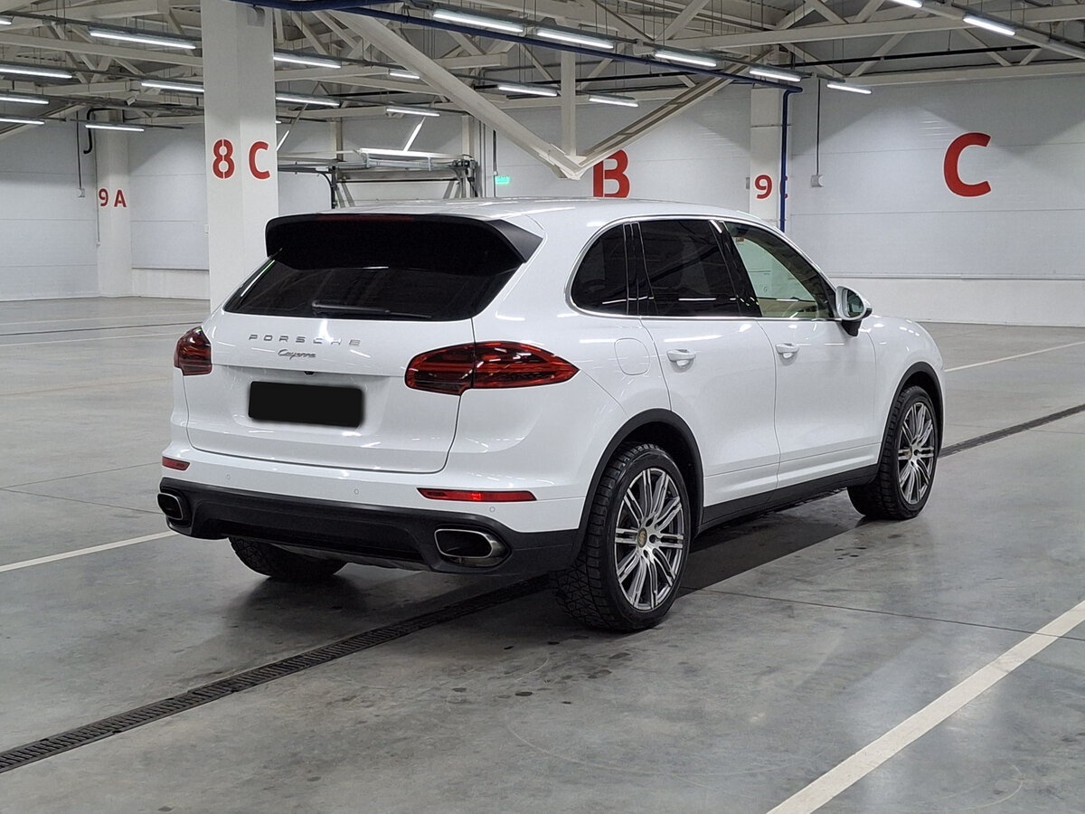 Porsche Cayenne 2015 года с пробегом. Фото: #4