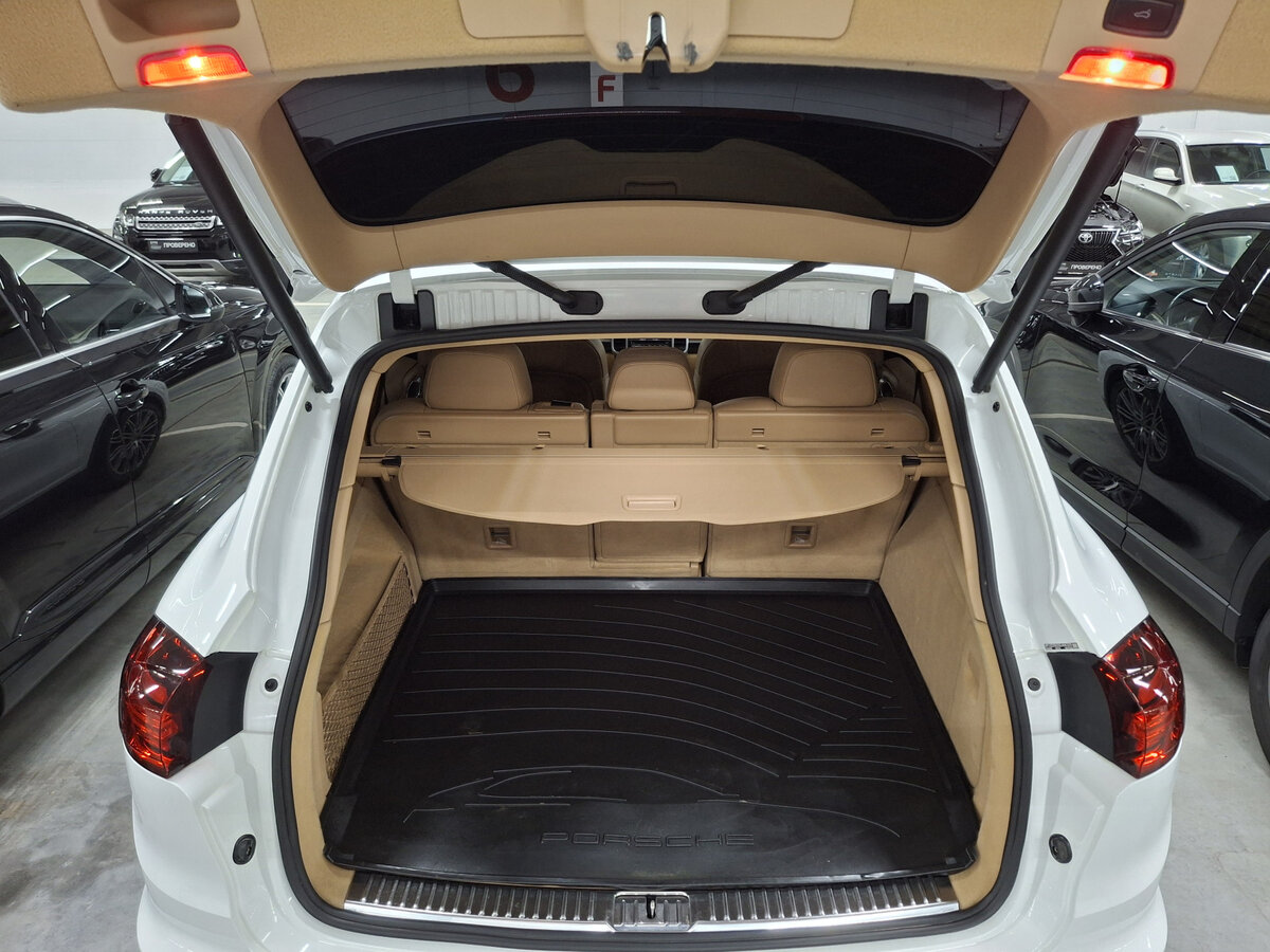 Porsche Cayenne 2015 года с пробегом. Фото: #9