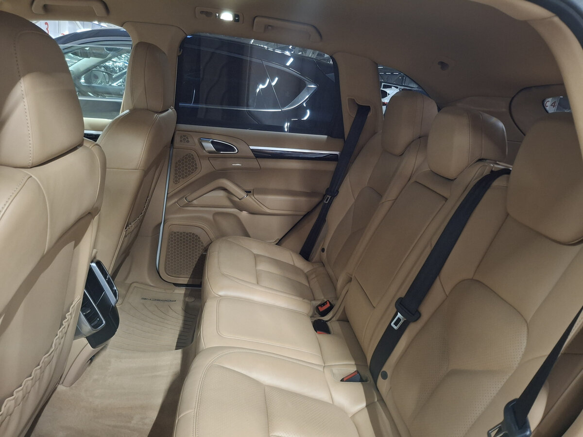Porsche Cayenne 2015 года с пробегом. Фото: #11