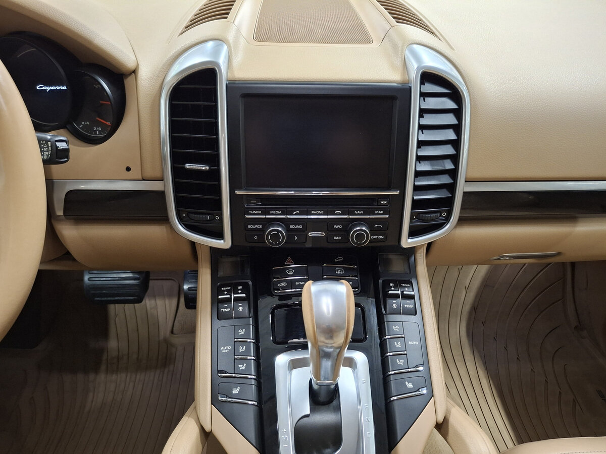 Porsche Cayenne 2015 года с пробегом. Фото: #14