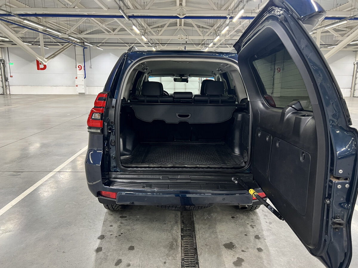 Toyota Land Cruiser Prado 2017 года с пробегом. Фото: #9