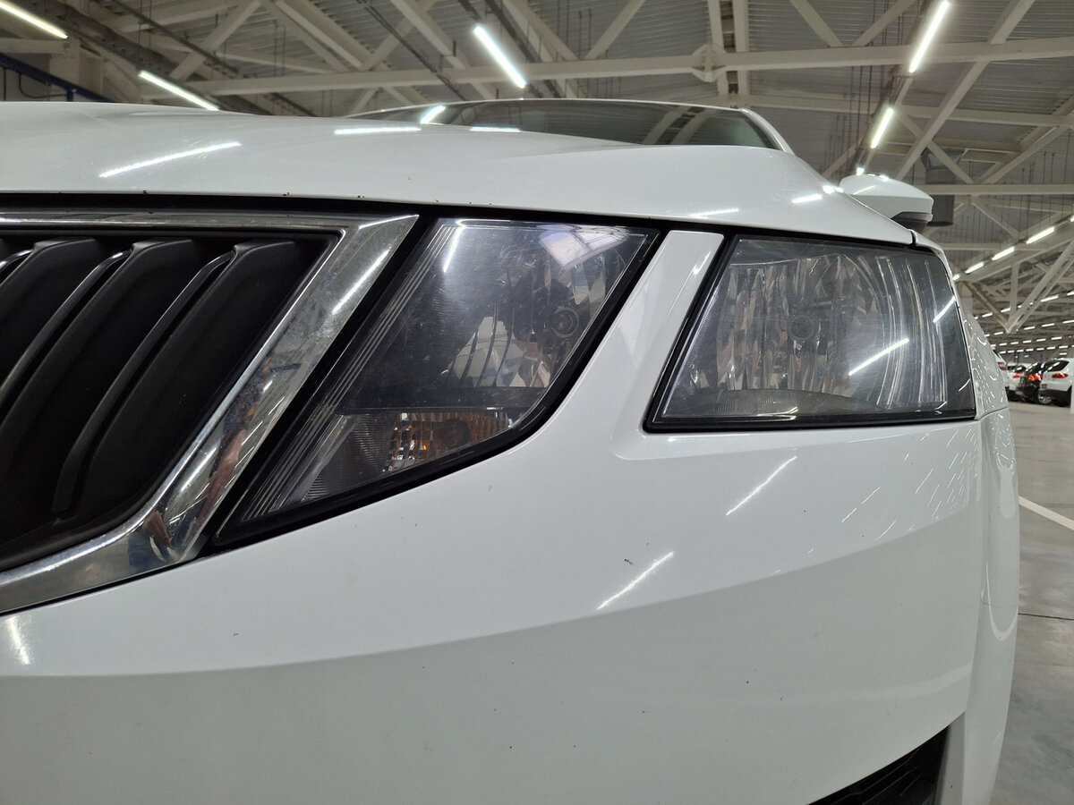 Б/У Шкода Октавия 2018 года. Фото: #16