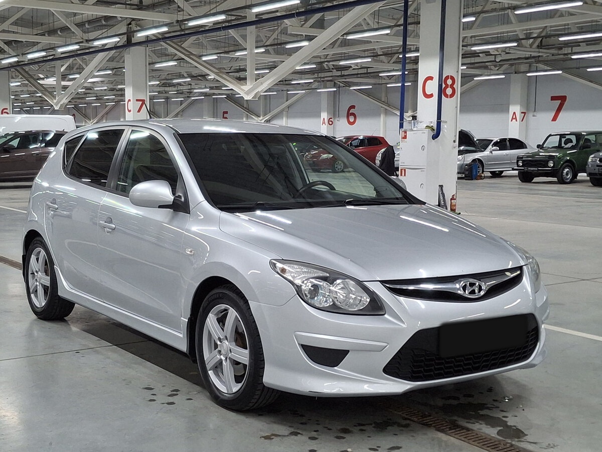 Hyundai i30 2011 года с пробегом. Фото: #2