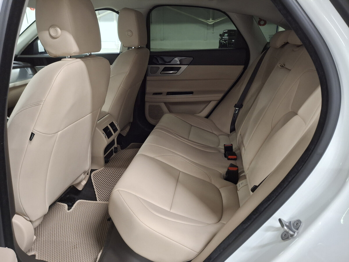 Jaguar XF 2016 года с пробегом. Фото: #11