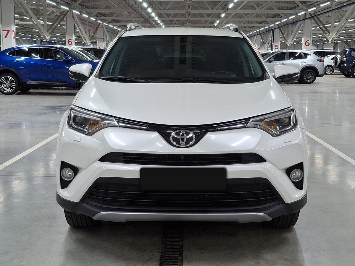 Toyota RAV4 2017 года с пробегом. Фото: #1