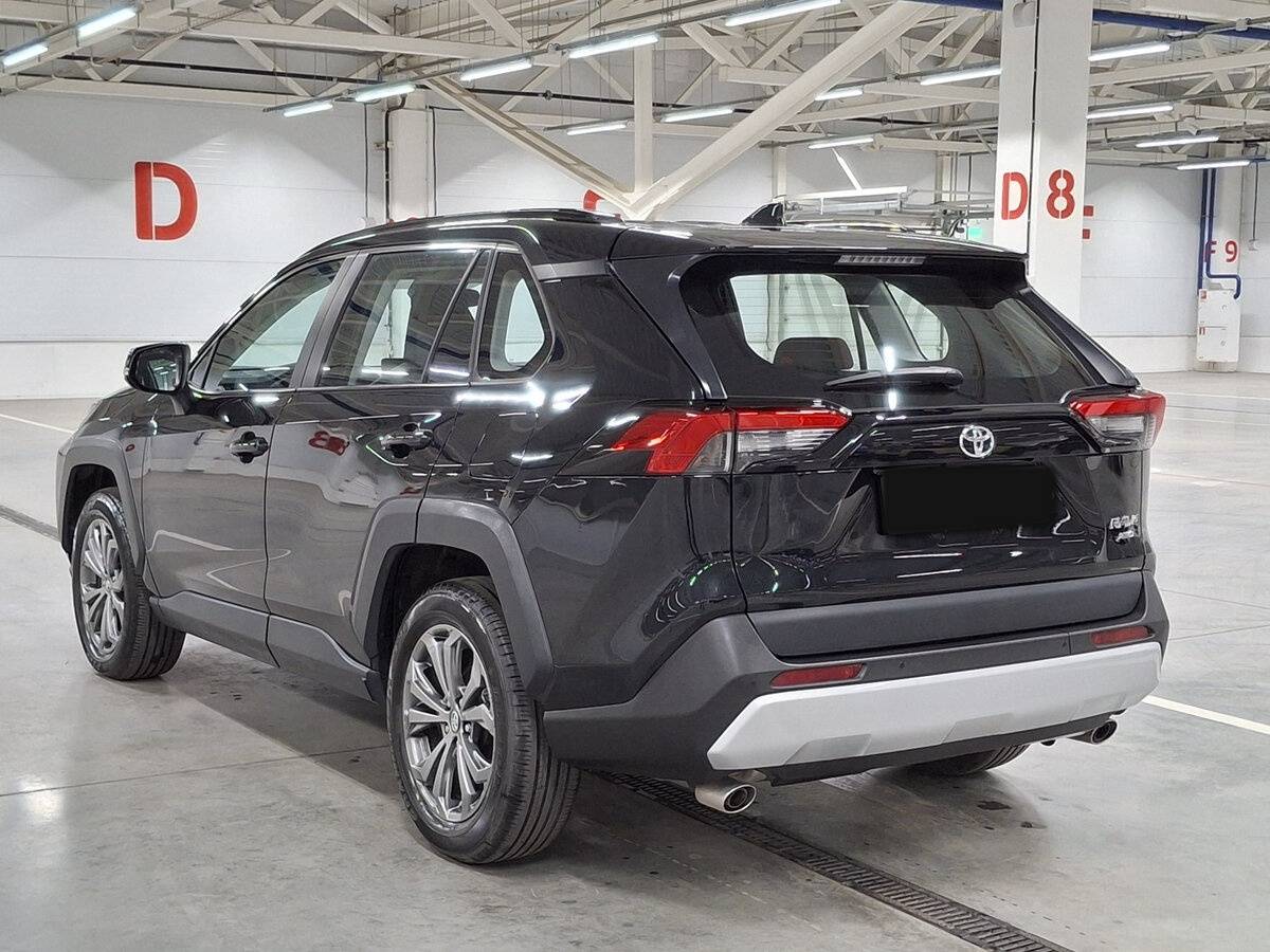 Toyota RAV4 2024 года с пробегом. Фото: #6