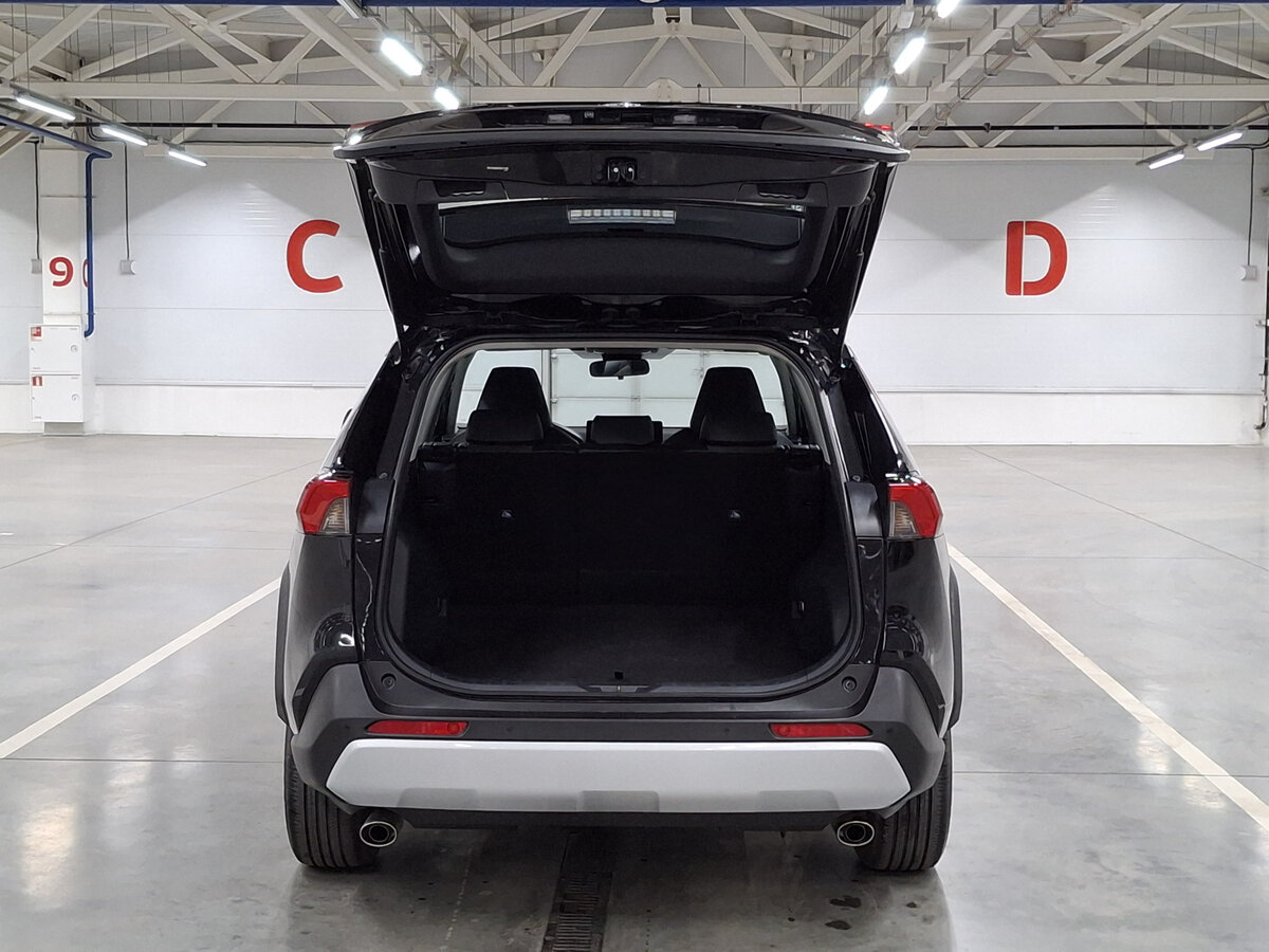 Toyota RAV4 2024 года с пробегом. Фото: #9