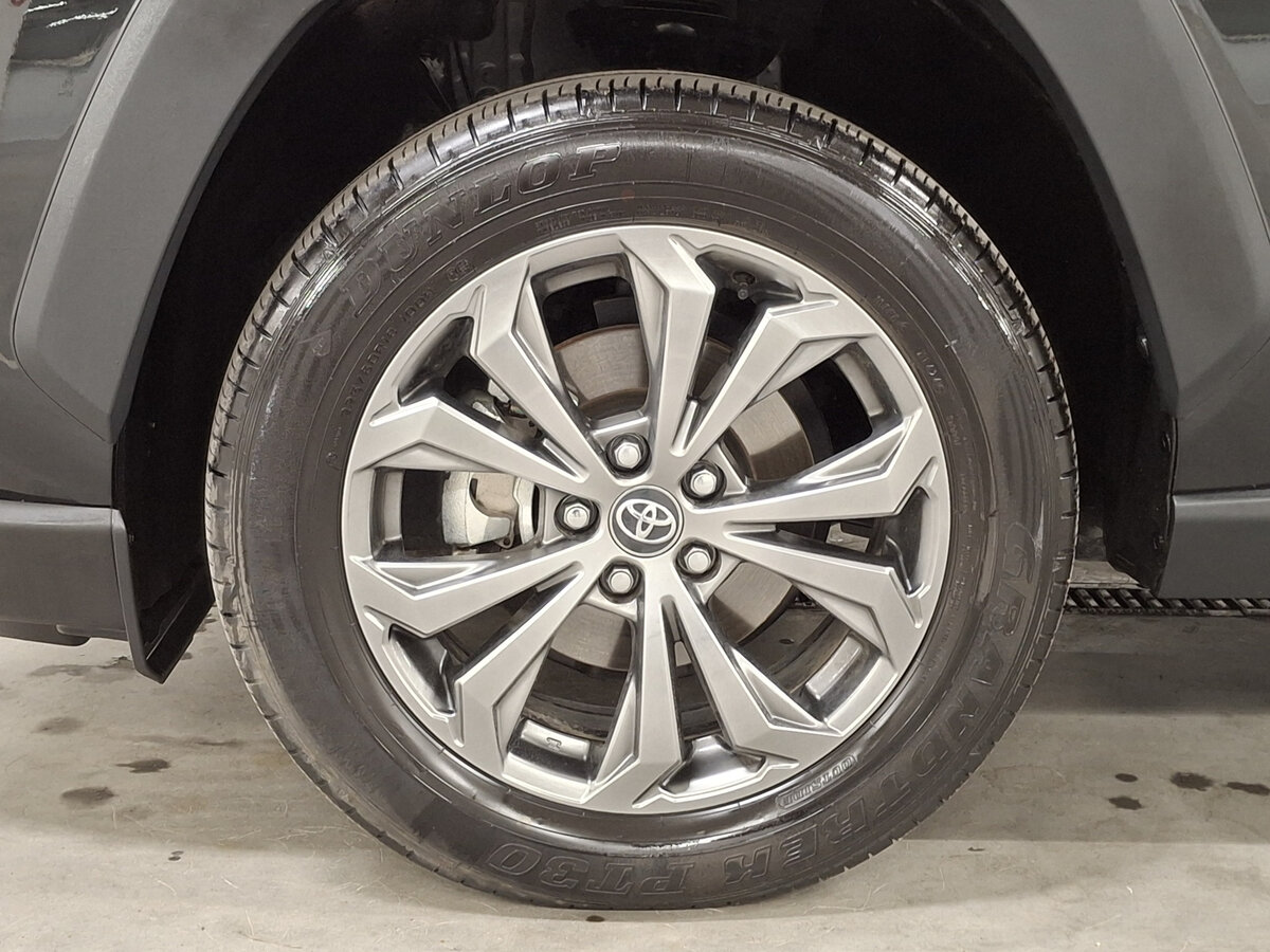 Toyota RAV4 2024 года с пробегом. Фото: #17