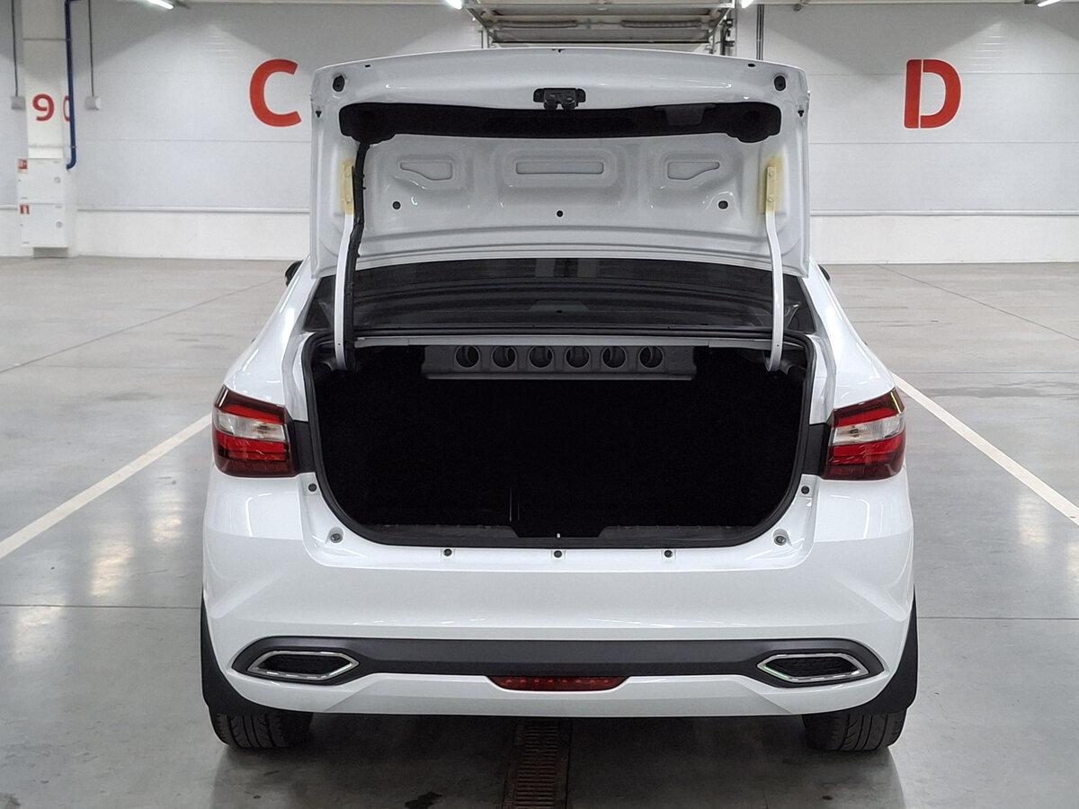 Lada (ВАЗ) Vesta 2023 года с пробегом. Фото: #9