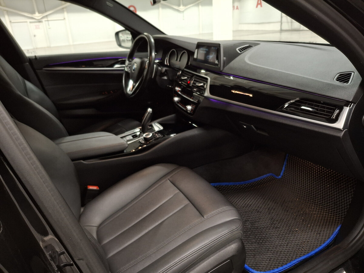 BMW 5 серии 2019 года с пробегом. Фото: #9