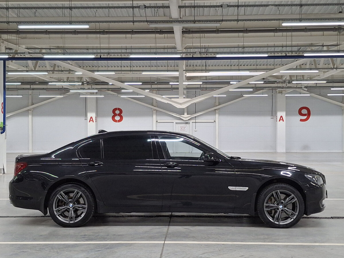 BMW 7 серии 2012 года с пробегом. Фото: #3