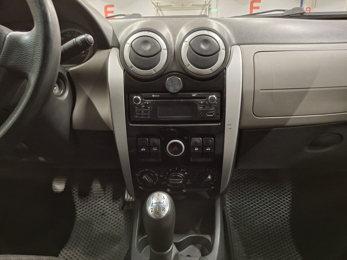 Б/У Лада (ВАЗ) Ларгус 2013 года. Фото: #14