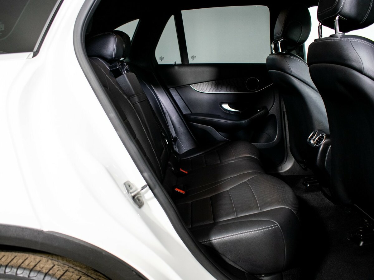 Mercedes-Benz GLC 2021 года с пробегом. Фото: #9