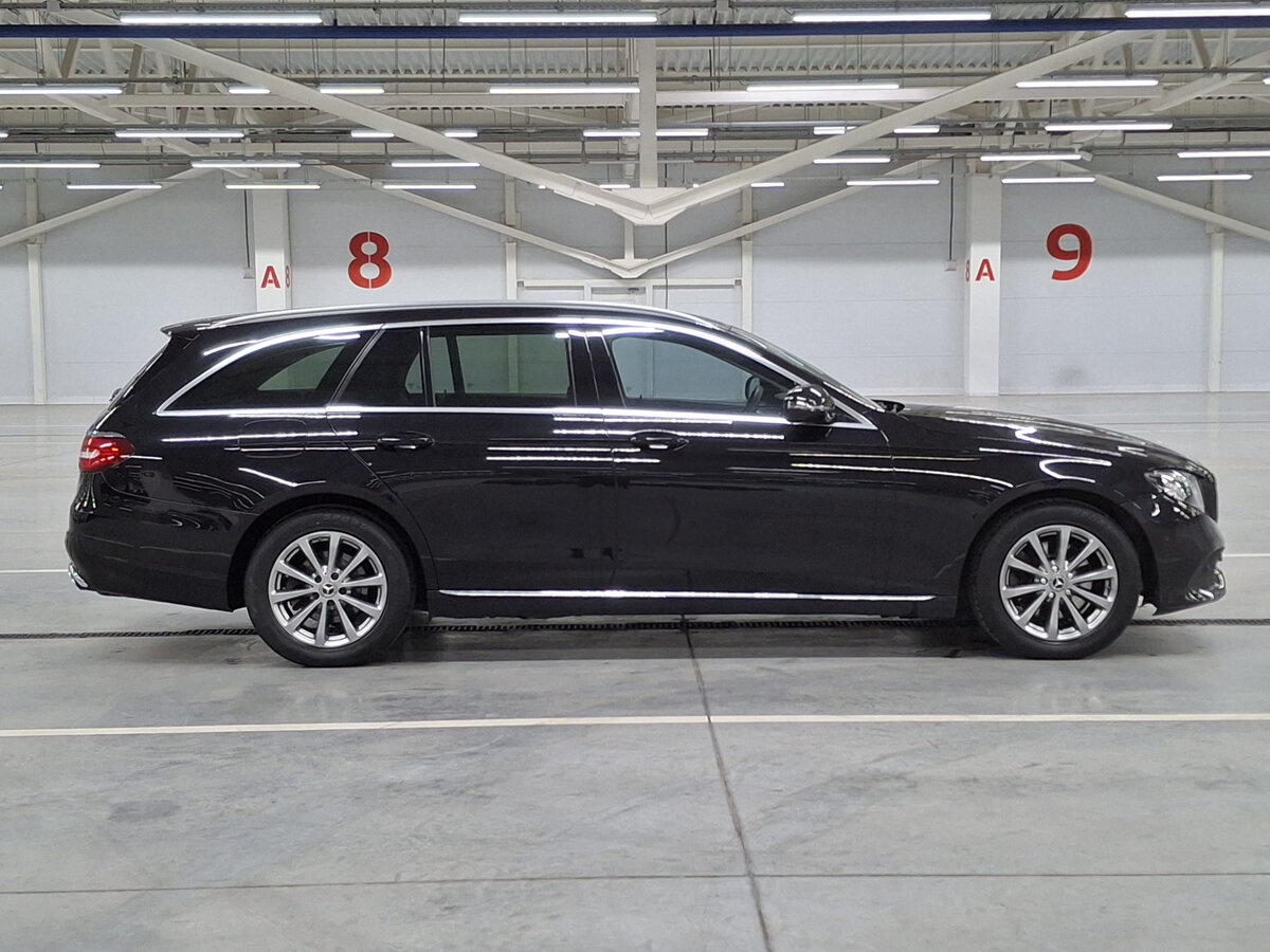 Mercedes-Benz E-Класс 2018 года с пробегом. Фото: #3