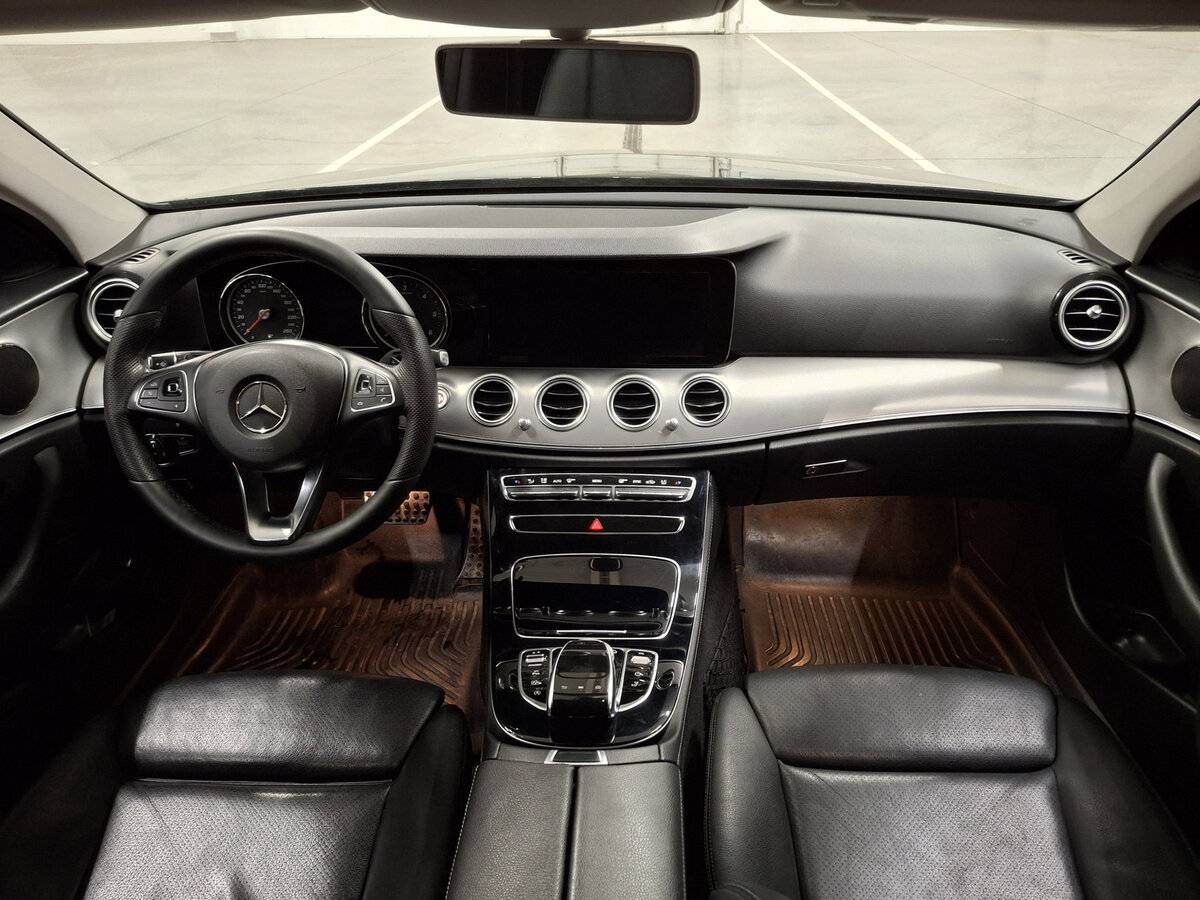 Mercedes-Benz E-Класс 2018 года с пробегом. Фото: #12