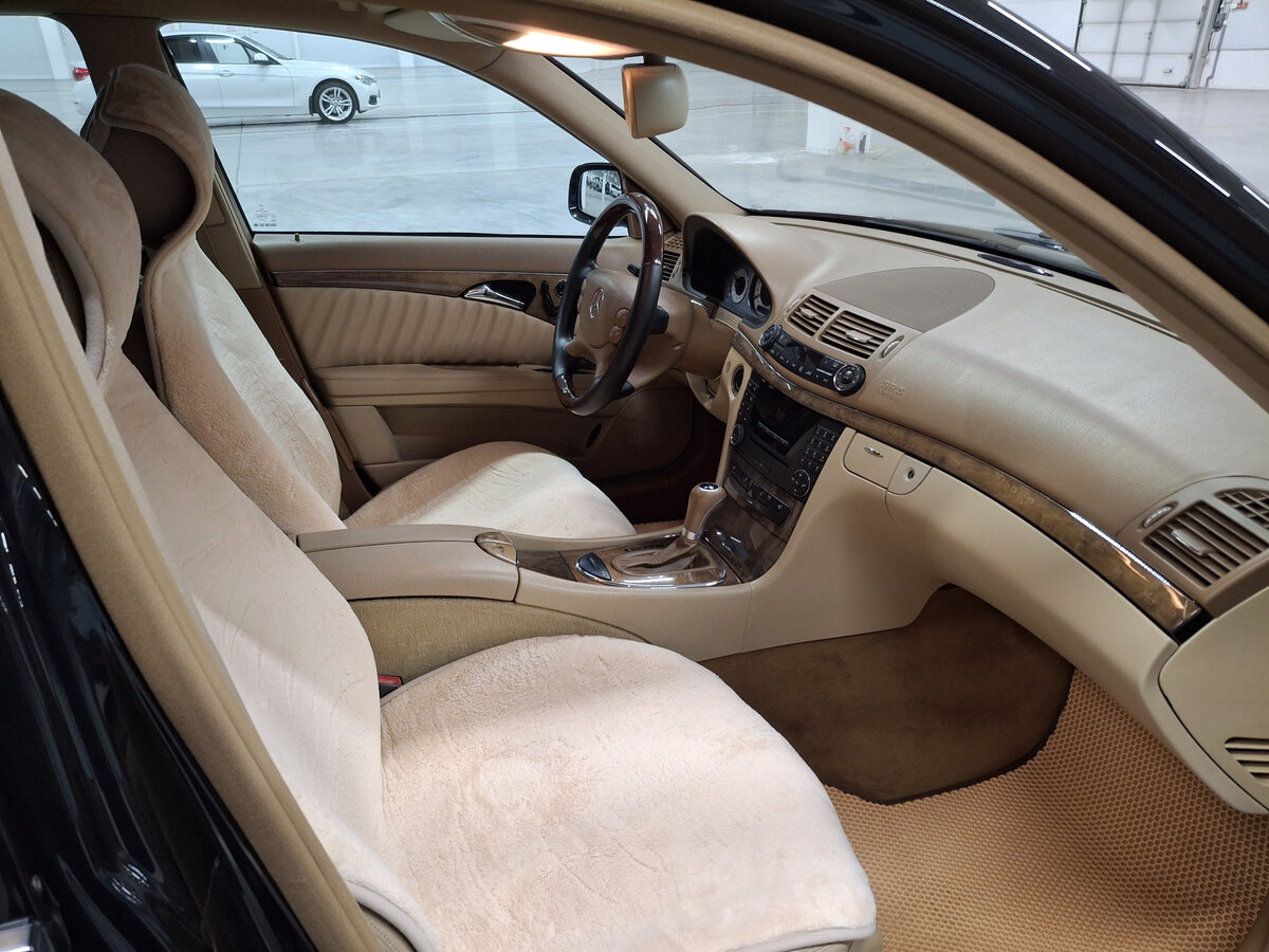 Mercedes-Benz E-Класс 2007 года с пробегом. Фото: #10