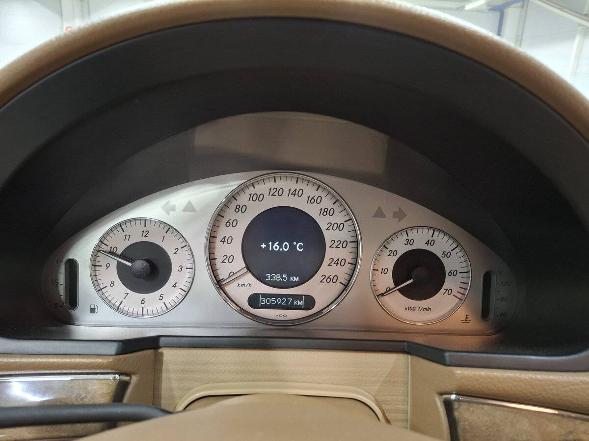 Mercedes-Benz E-Класс 2007 года с пробегом. Фото: #12