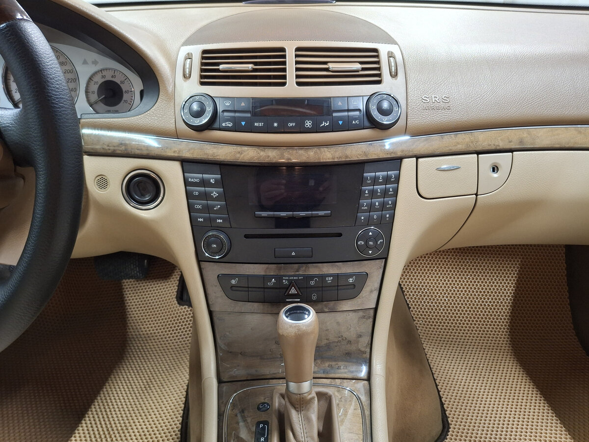 Mercedes-Benz E-Класс 2007 года с пробегом. Фото: #14